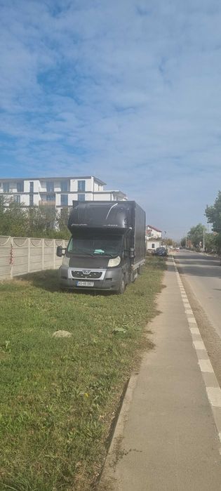 Vand camion de 3.5 T 660.000km, 2014, stare foarte buna