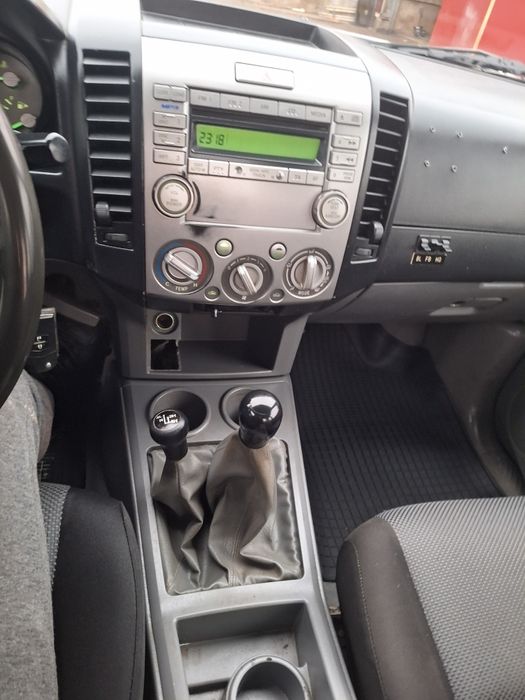 Mazda bt50 2.5 diesel 4x4 mic mare clima