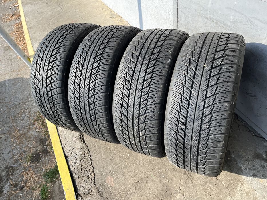 4 бр. зимни гуми 225/50/18 Bridgestone RSC DOT 3418 5-6 mm