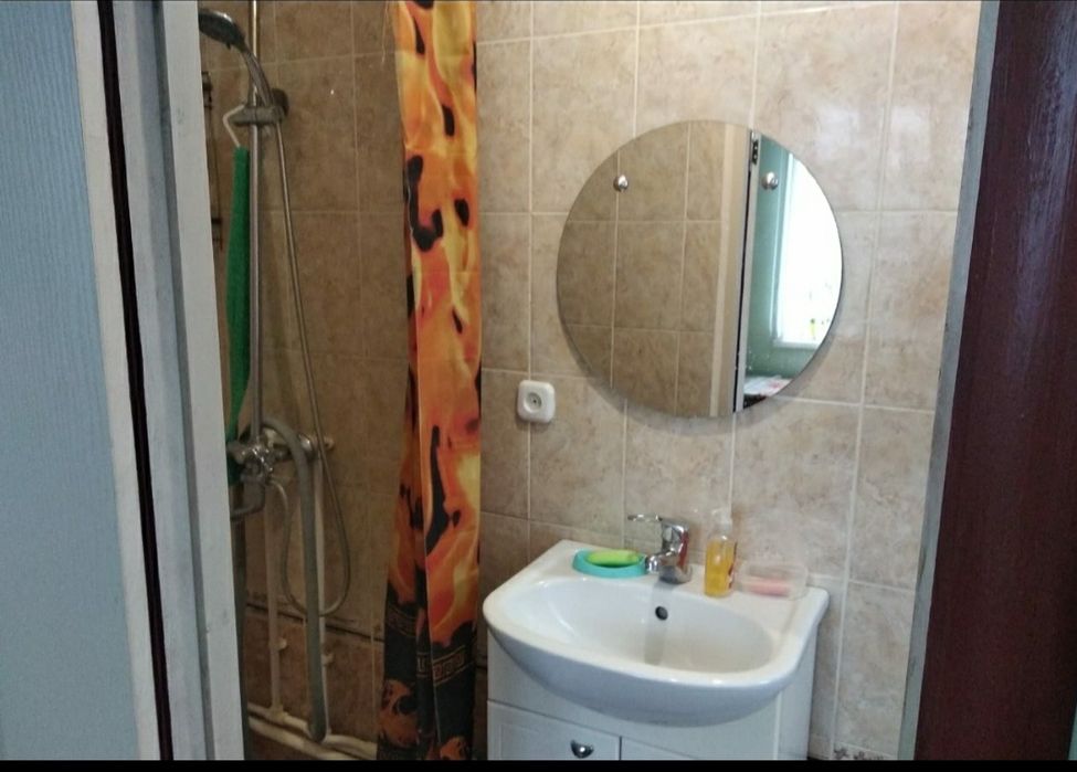 Парней на подселение