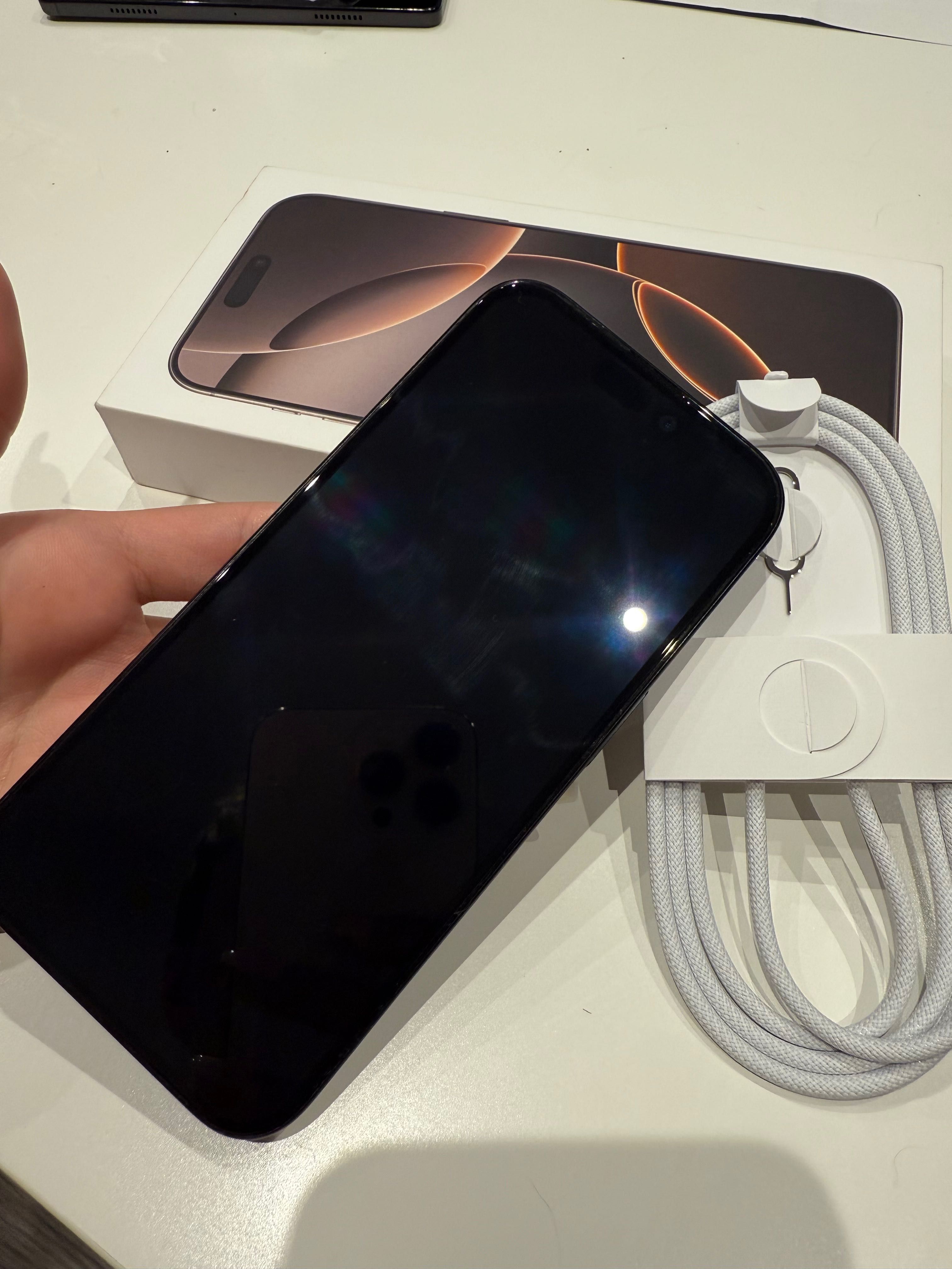 Iphone 15 pro отлично състояние