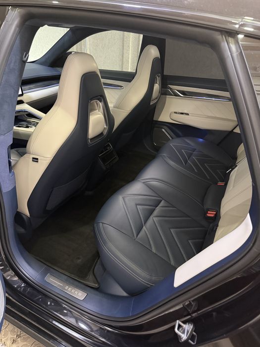 Zeekr 001 full awd 3.8 sekund TOZA