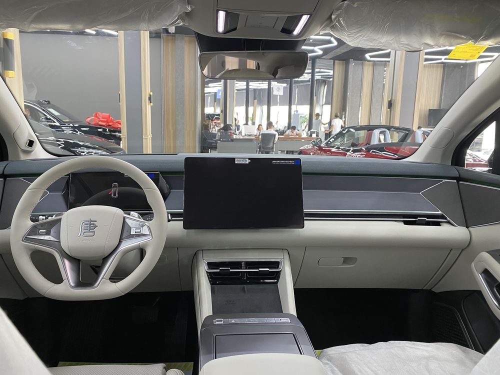 Byd Tang L  2025