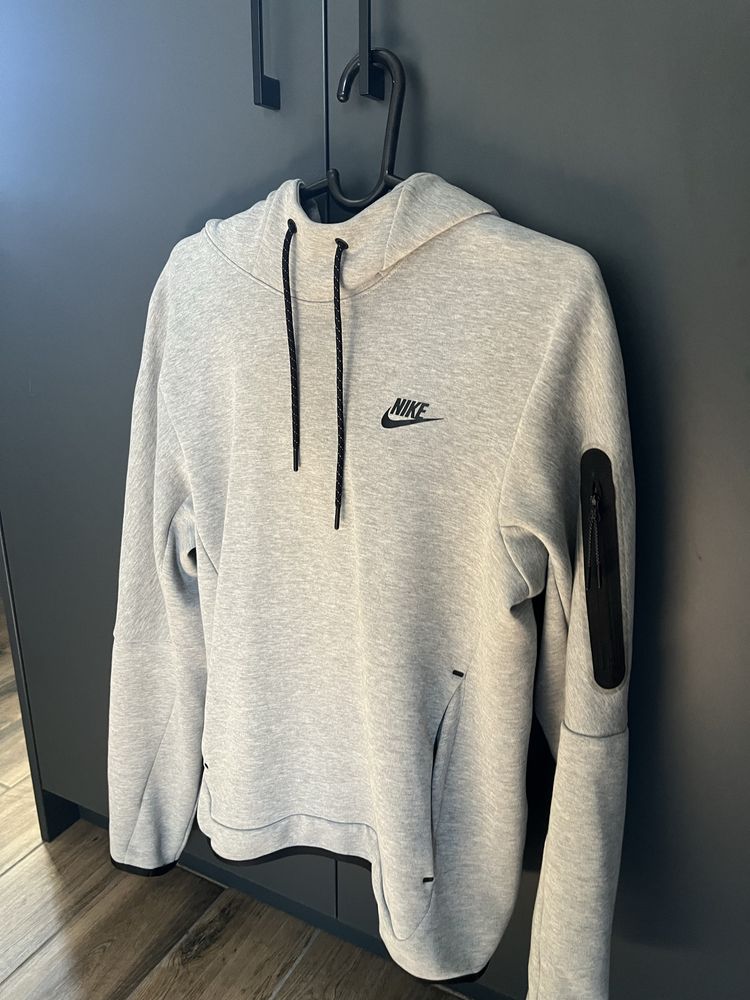Nike Tech Fleece Горнище