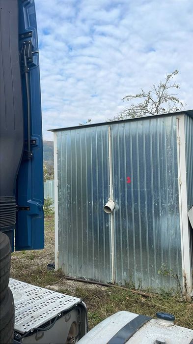 Container din tabla 2.5m x 2.7m x 6m