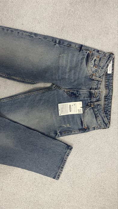 Blugi Zara noi cu eticheta