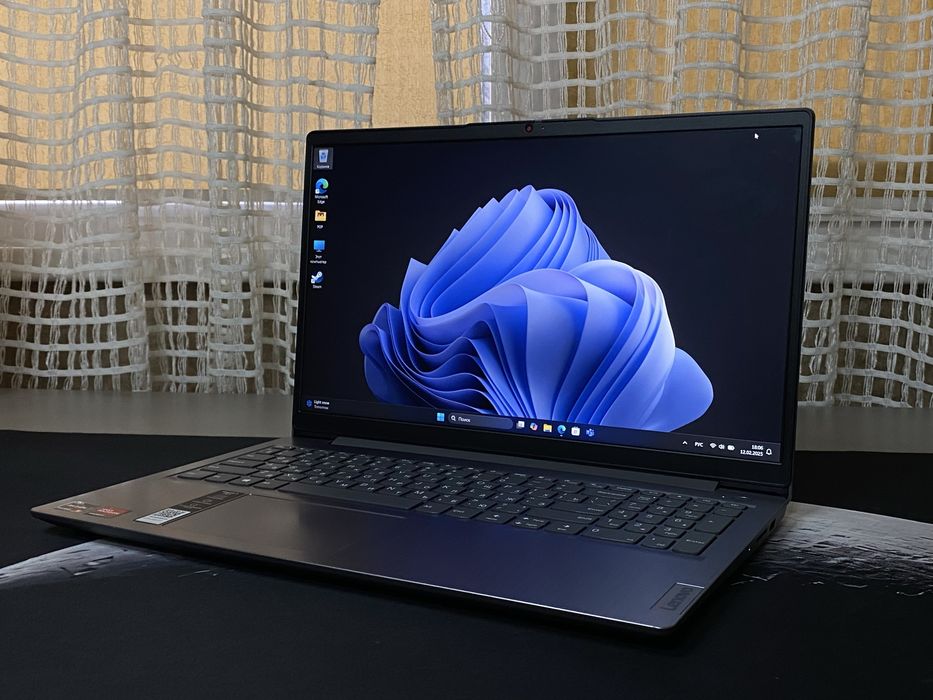 Ноутбук LENOVO RYZEN 5500U