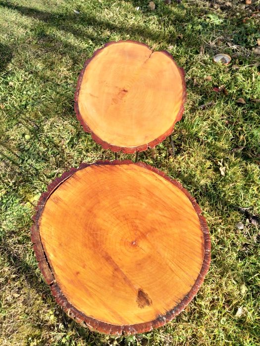 Măsuță de lemn masiv