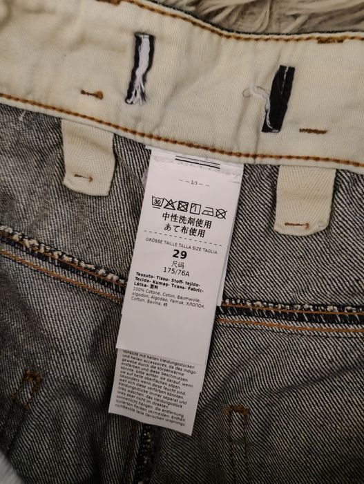 Vând blugi max mara