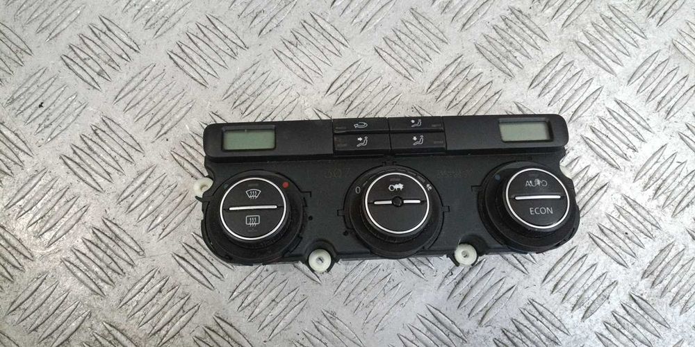 Панел климатроник VW Golf Plus 2.0TDI 16v 2005г.