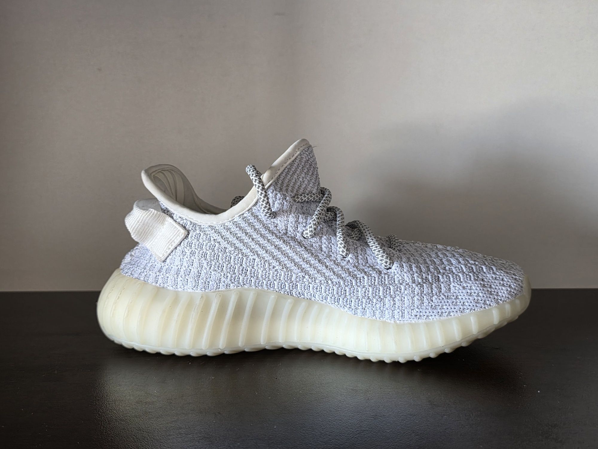 Adidas Yeezy Boost 350 V2 Reflective 38номер 23.5см Стелка Като нови