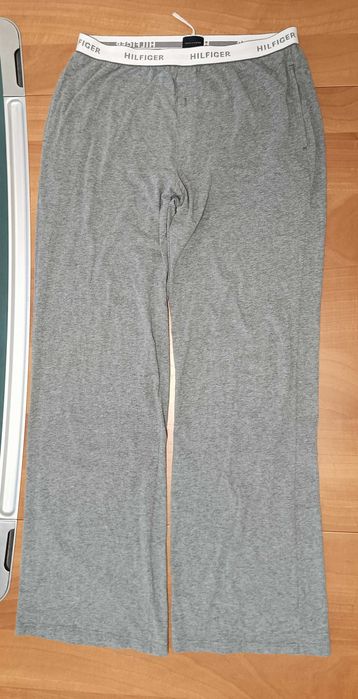 Tommy Hilfiger®-Много Запазено