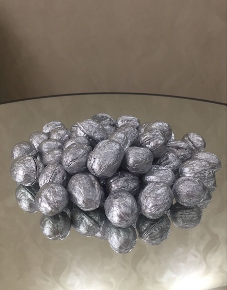 Декор новогодний орехи