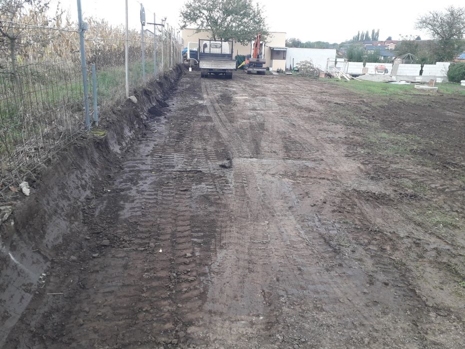 Prestari servicii cu miniexcavator