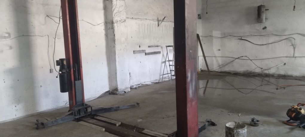 Сдётся в аренду гараж с подьемником и смотровой ямой