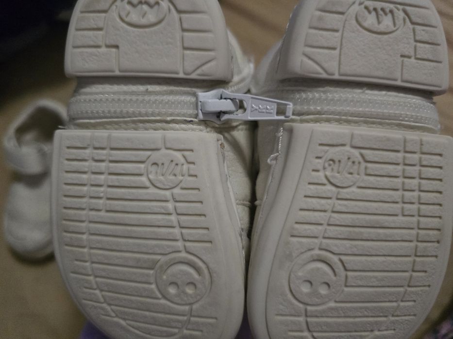 Бебешки буйки 17/18