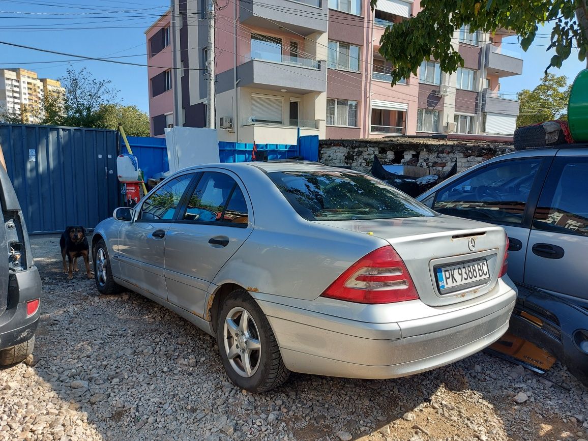 Mercedes c180 w203 на части