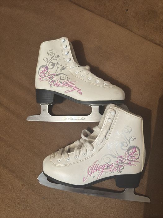 Продаю коньки в отличном состояние, 36 размер