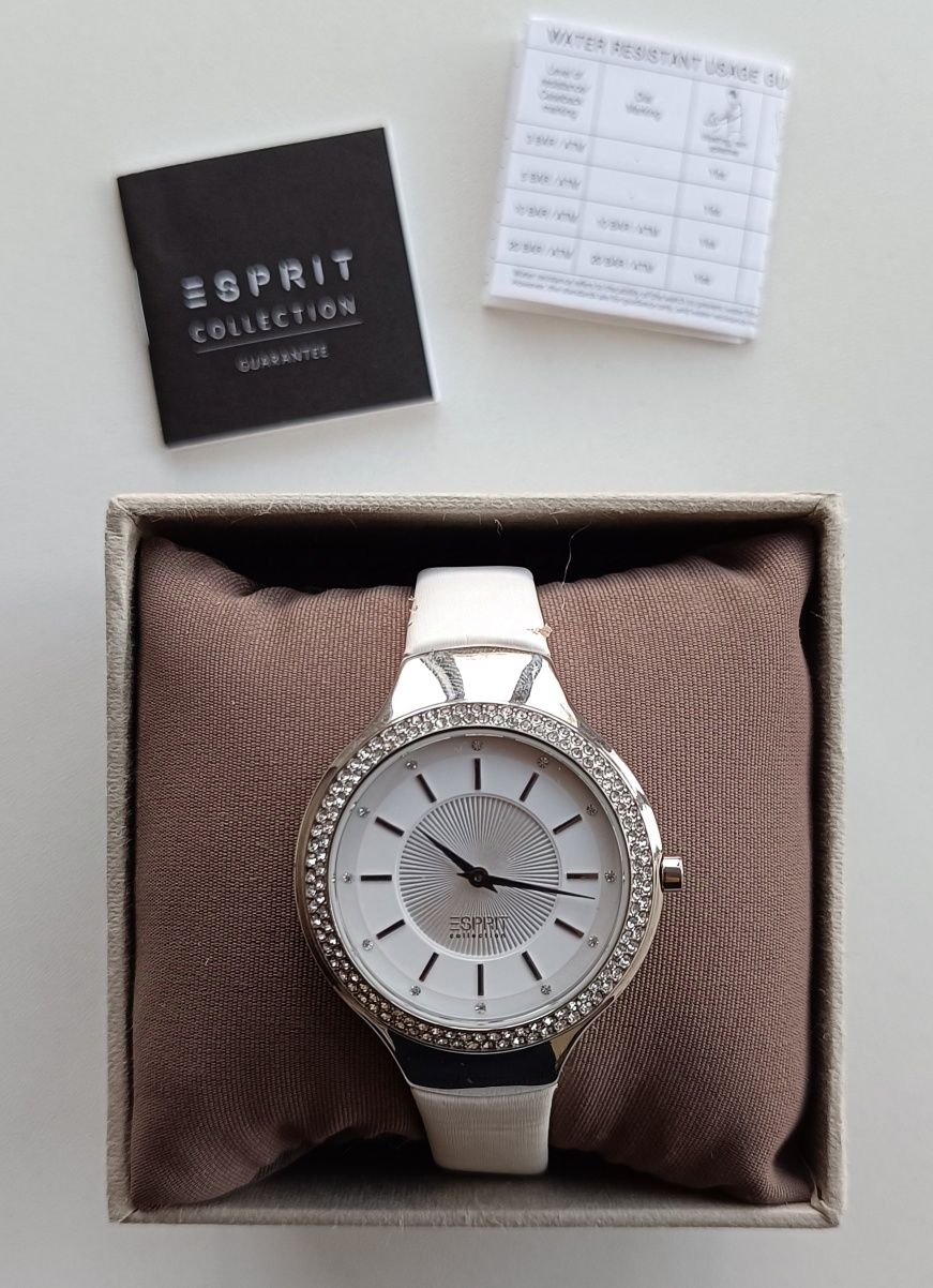 Часовник ESPRIT ...