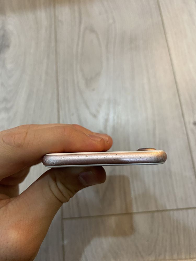 Продается Iphone 7
