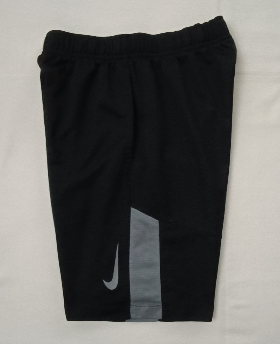 Nike DRI-FIT Shorts оригинални гащета ръст 137-147см Найк спорт шорти