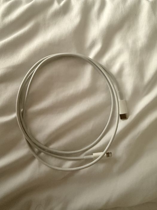 Cablu iPhone, USB-C to Lightning Cable (1m), ca nou