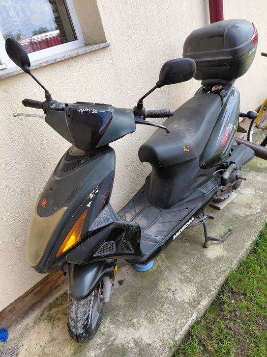Vând motor în 2 timpi,unic proprietar