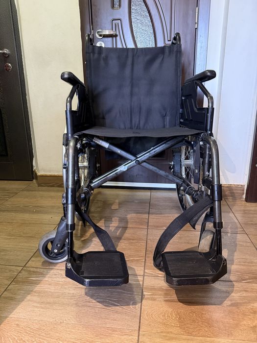 Fotoliu medical transport pacienti scaun carut batrani handicap