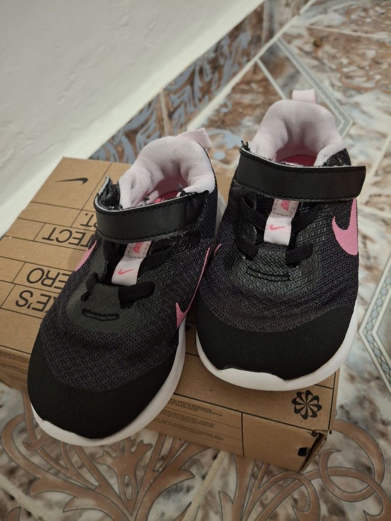 Nike 23.5 за момиче
