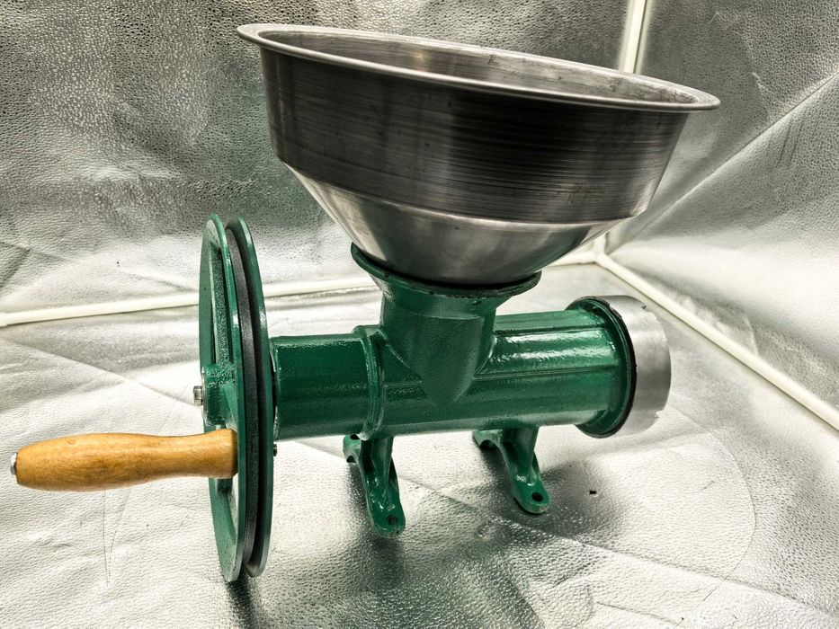 Masina de tocat carne fanta manuala 249 lei