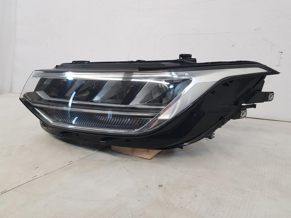 Far stanga full led VW Tiguan 2 facelift dupa 2021