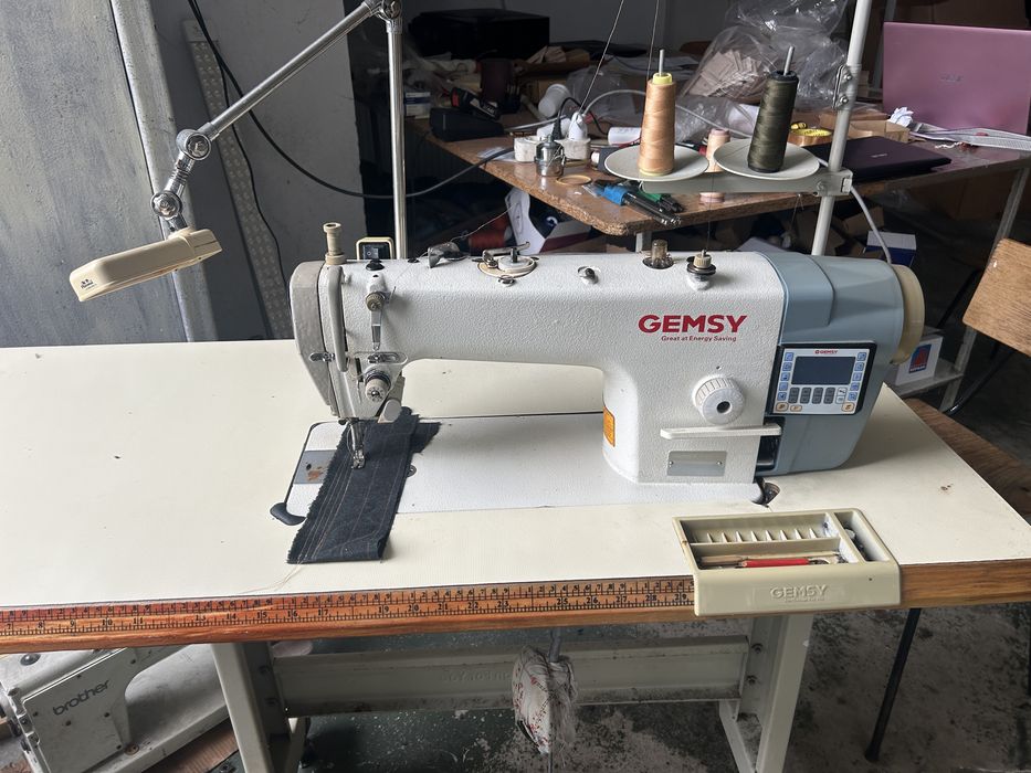 Masina cusut industriala electronica 220v