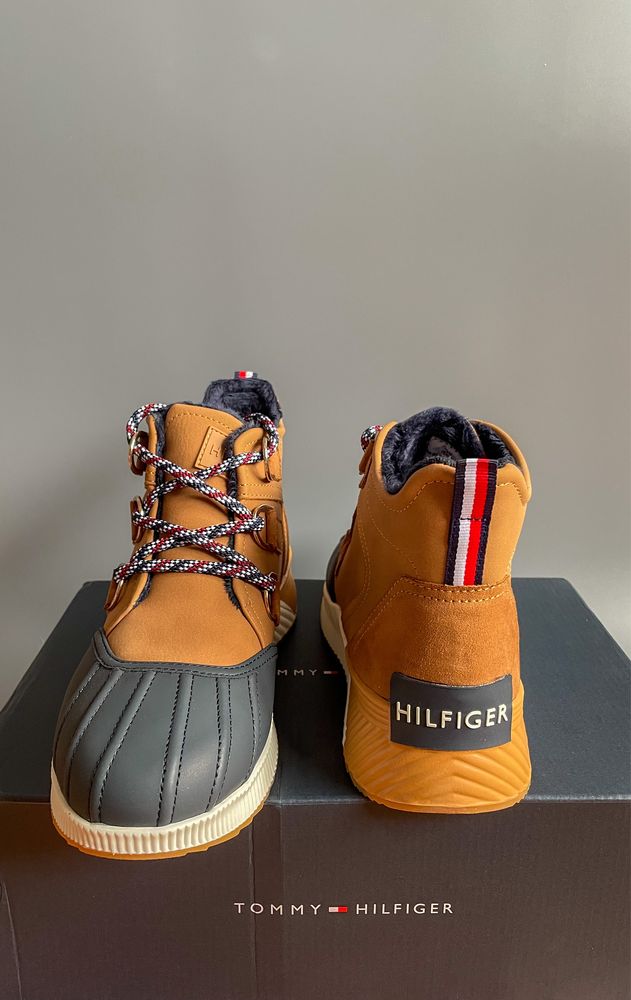 Продам ботинки от Tommy Hilfiger