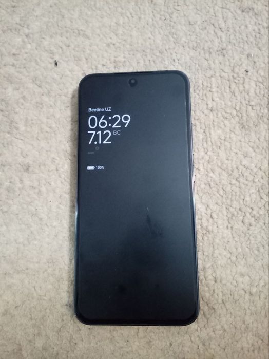 Продаю телефон хороший