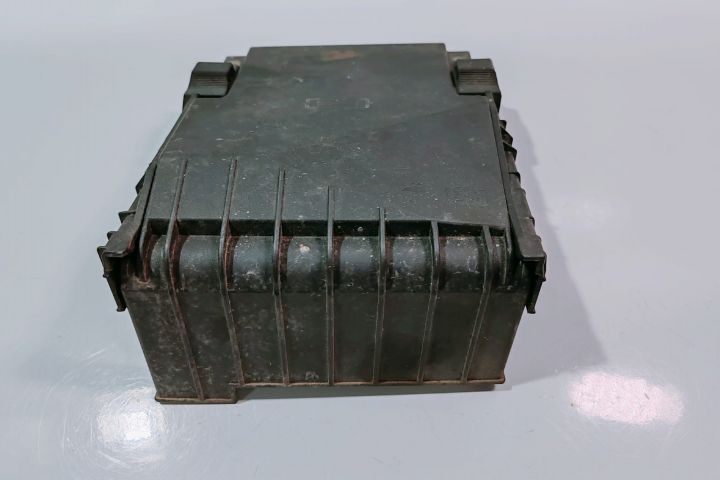 Capac  Panou sigurante 1K0937132F Volkswagen VW Golf a 5-a generatie