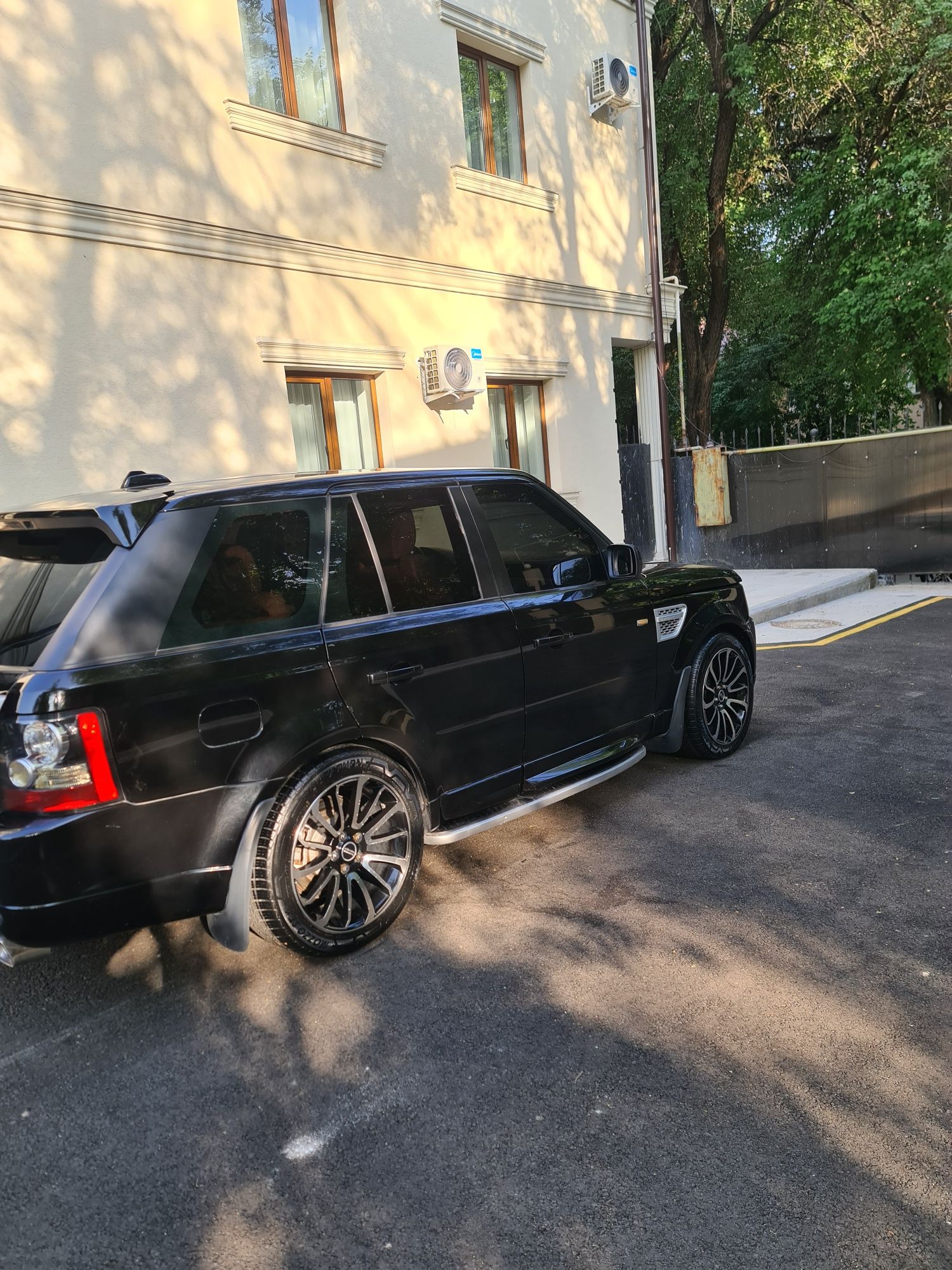 Range Rover. Sport