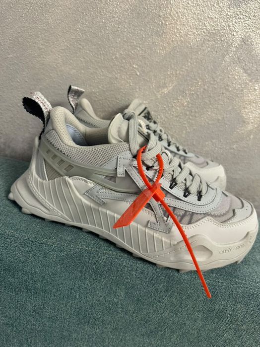 off white odsy 1000