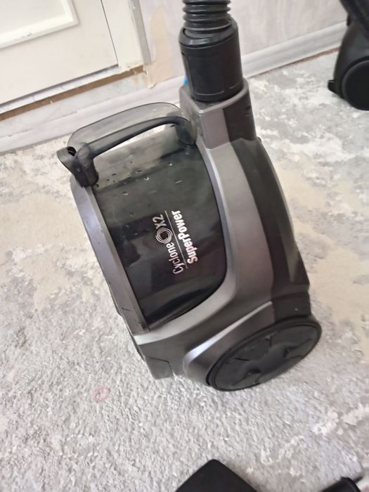 Polaris plisos sotiladi