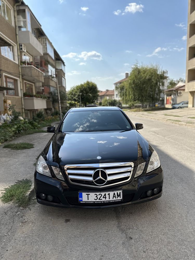 Mercedes-Benz E220