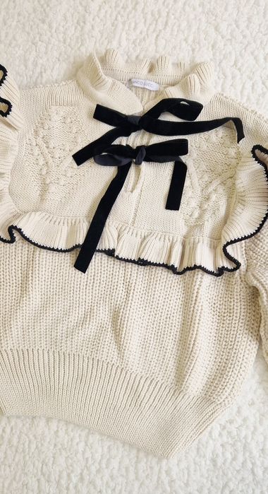 Нов пуловер размер S/M