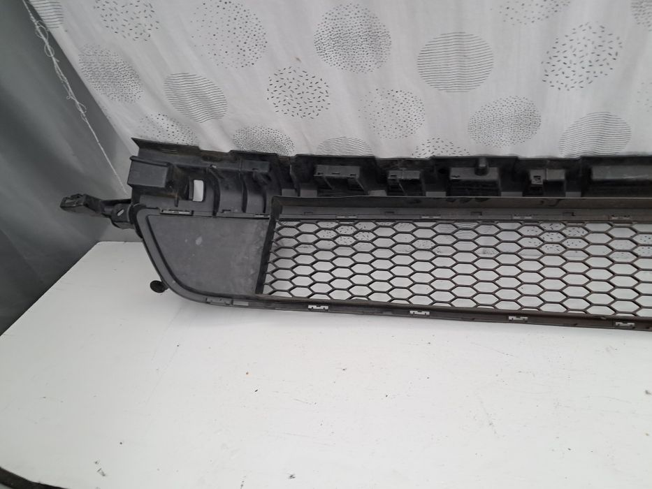 Грил решетка броня Renault Trafik 2018/24г