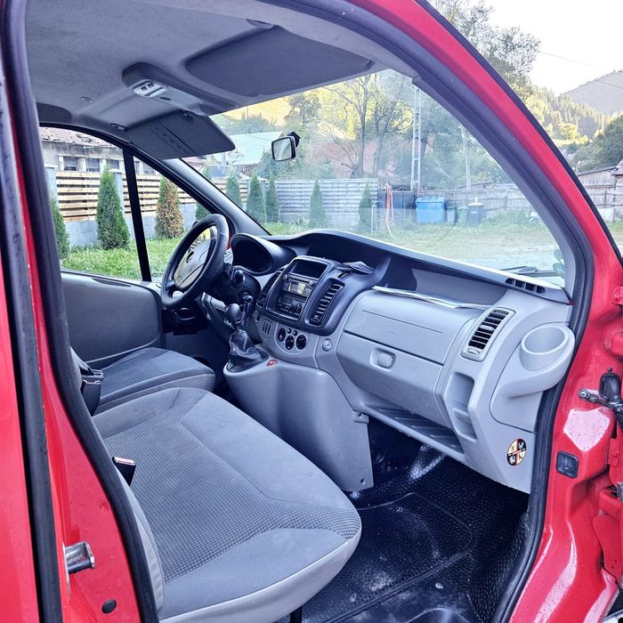 Vand Opel Vivaro ~ An2014~Motor 2.0L ~ Numere zoll valabile ~euro5