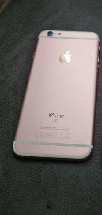 Vând iphone 6s impecabil
