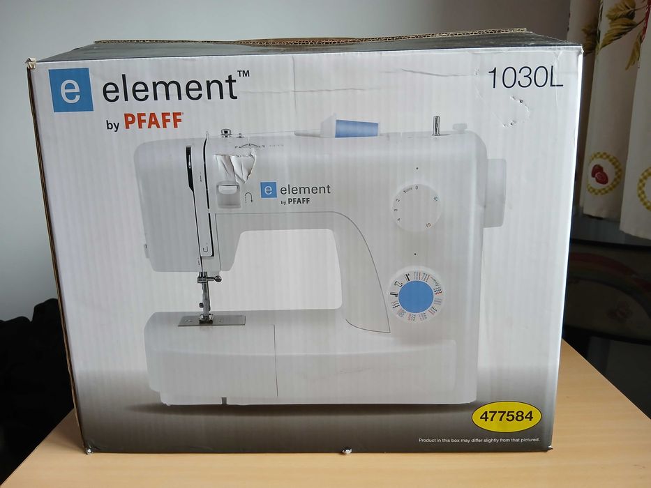 Mașina de cusut electrica germana Pfaff 1030L