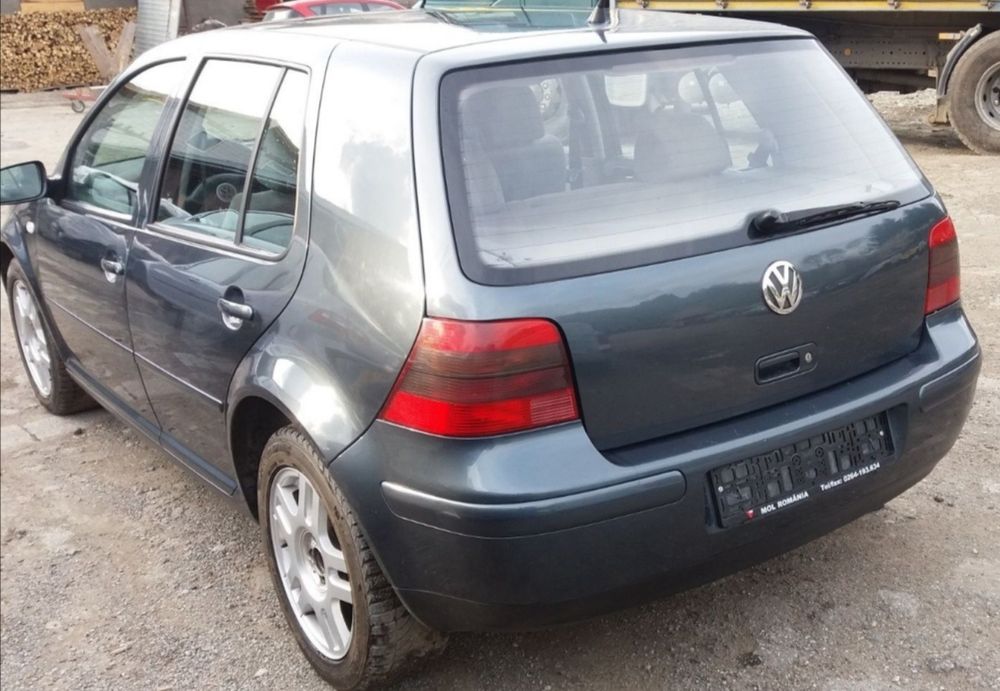 Ușa portiera stânga dreapta spate vw golf 4 hatchback cod culoare LC7V