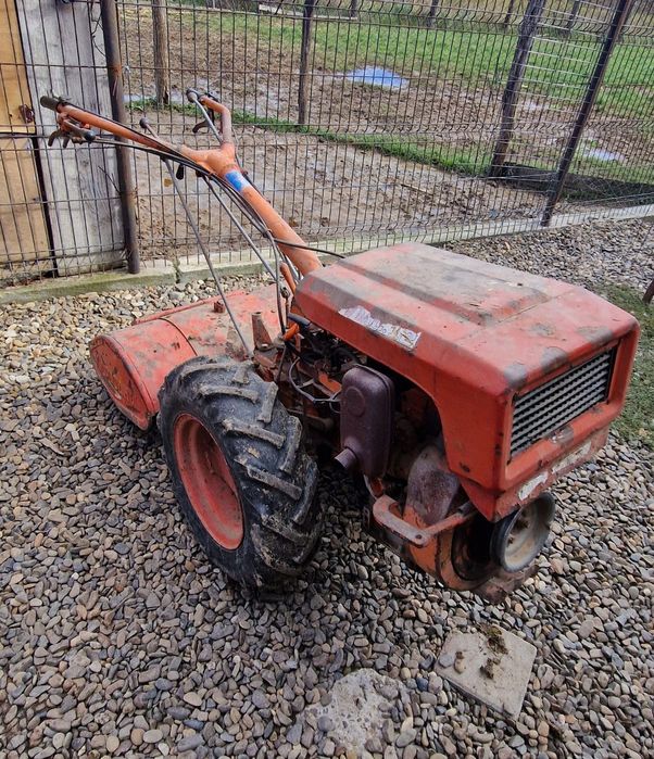 Motocultor Lamborghini 18 CP, Diesel, 6 viteze (3 mic / 3 mare), porni