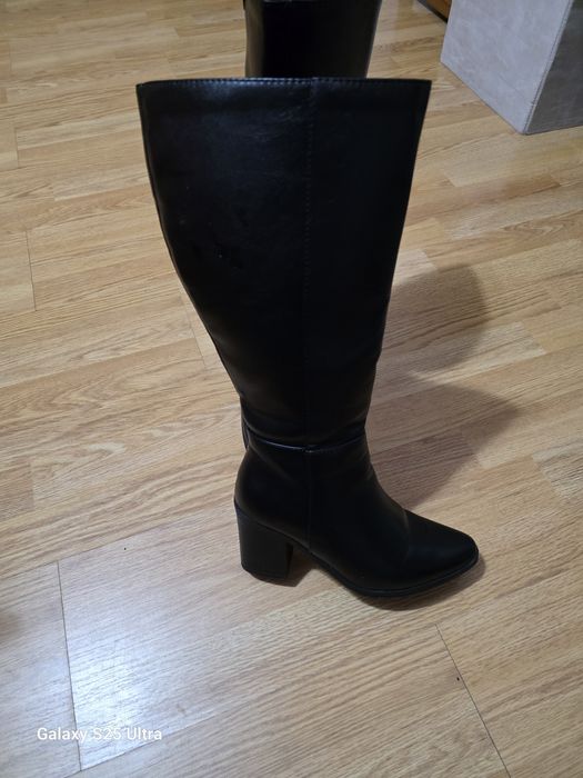 Cizme lungi pentru gambe groase