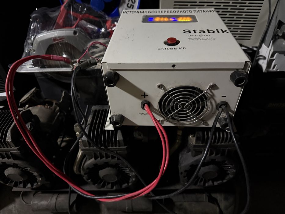 * источник бесперебойного питания-инвертер stabik uki 1200 2 штуки