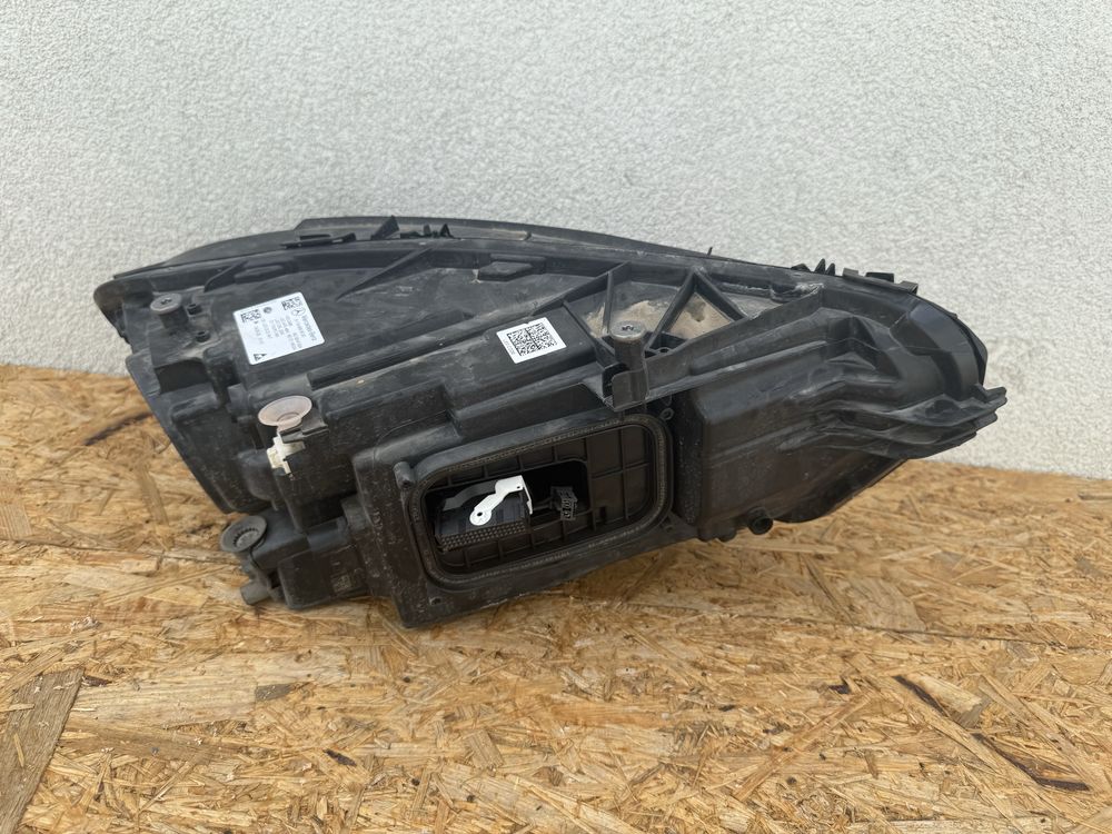 Far stanga Mercedes CLA W118 LED High Performance Original Europa