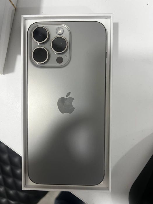 Iphone 15 Pro max 256gb чисто нов